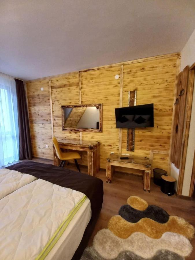 Nicole Hotel & Restaurant ساموكوف المظهر الخارجي الصورة
