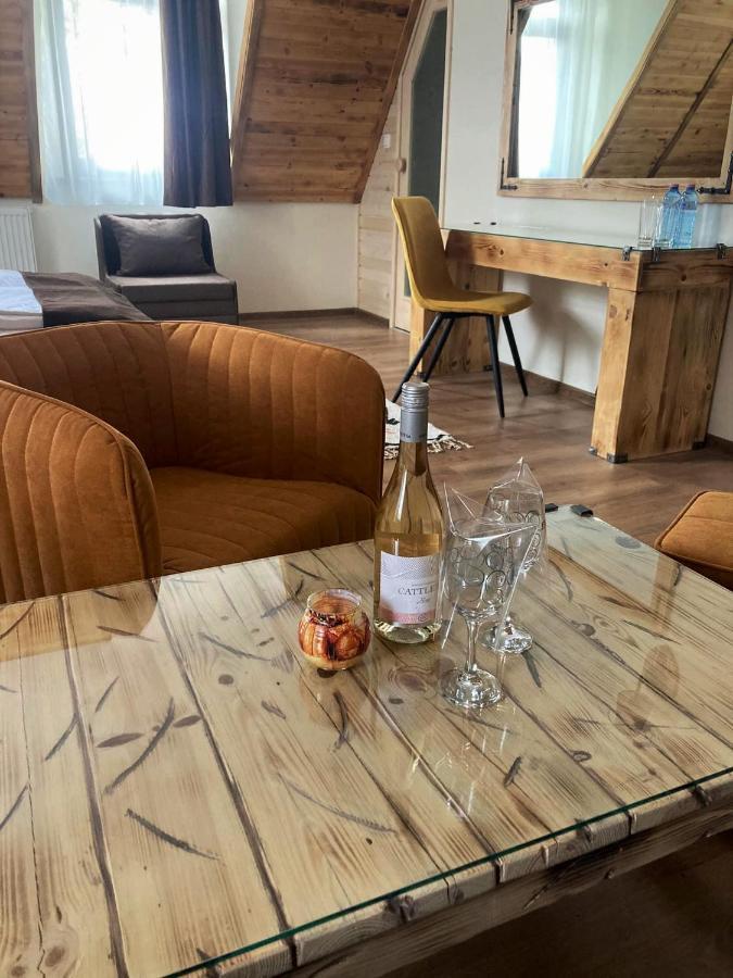 Nicole Hotel & Restaurant ساموكوف المظهر الخارجي الصورة